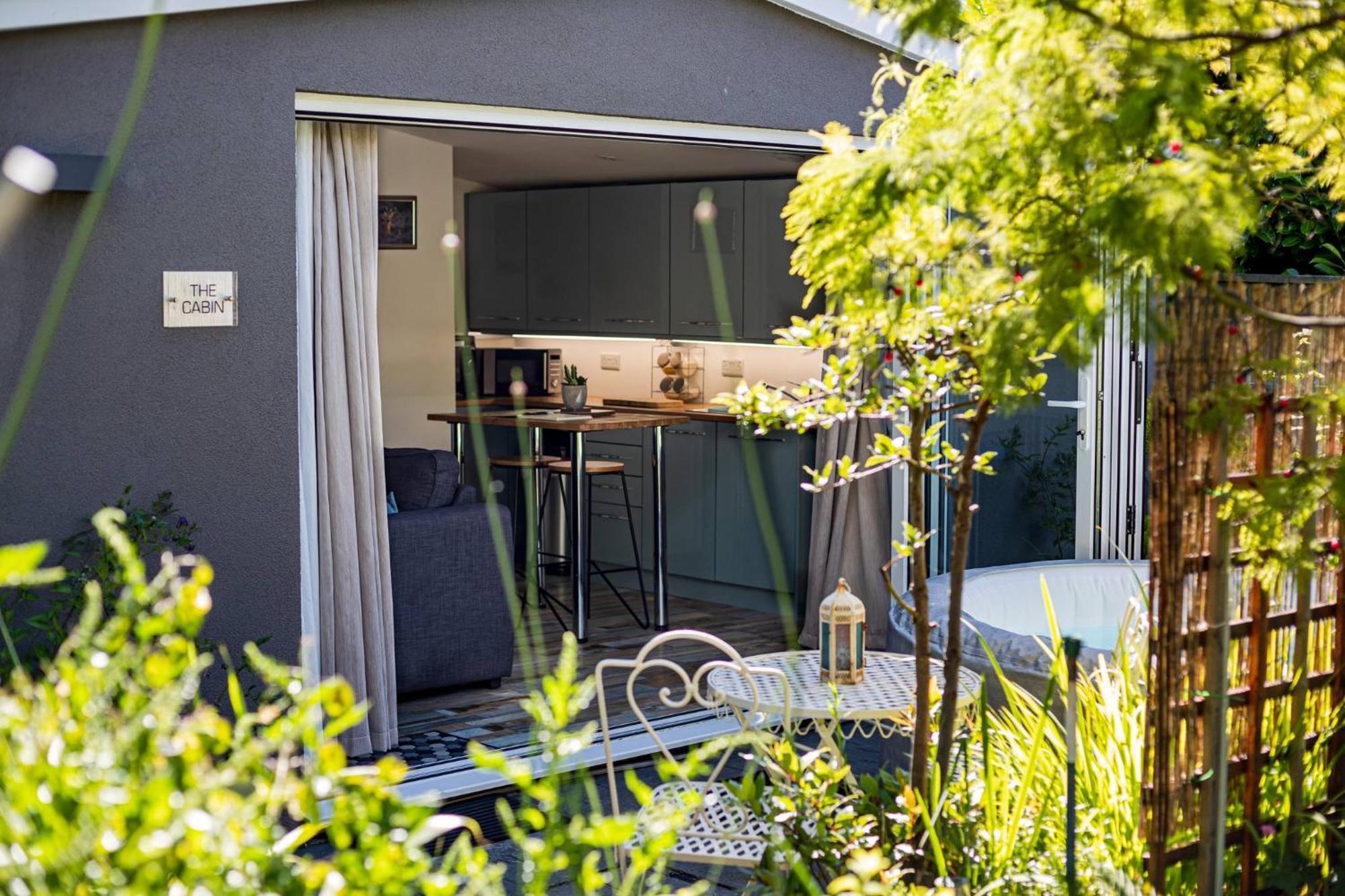 Hideaway Cabin For Two On Edge Of New Forest Hinton  Eksteriør billede